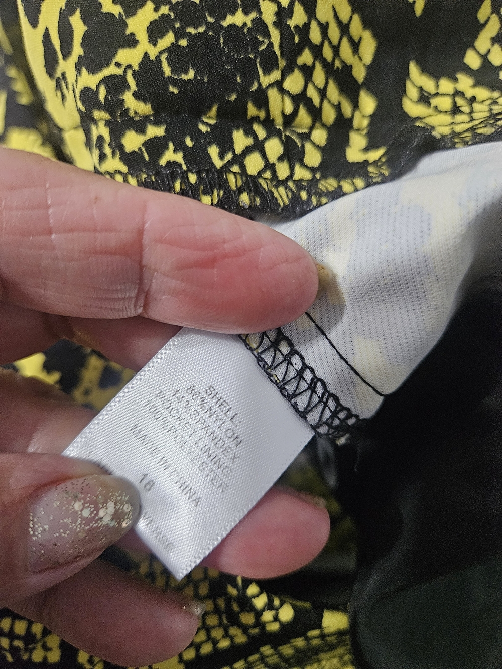 New York & Company Yellow Snake-Print Cropped Wide-Leg Pants - Picture 10 of 10